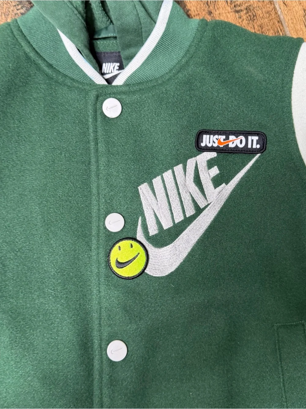 Nike Vintage-Style Green & Cream Varsity Bomber Jacket Hoodie Kids M 6
